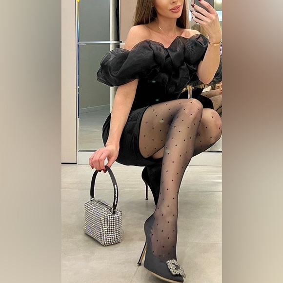 Zara VOLUMINOUS VELVET BLACK MINI DRESS - Picture 8 of 13